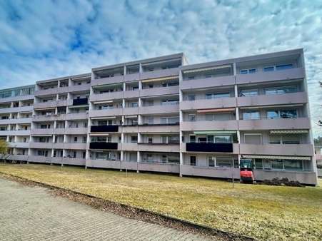 null - Erdgeschosswohnung in 78112 St. Georgen mit 104m² kaufen