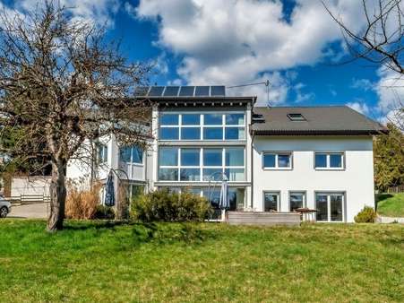 null - Souterrain-Wohnung in 78086 Brigachtal mit 122m² kaufen