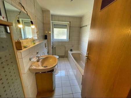Bad - Etagenwohnung in 78048 Villingen-Schwenningen mit 77m² kaufen