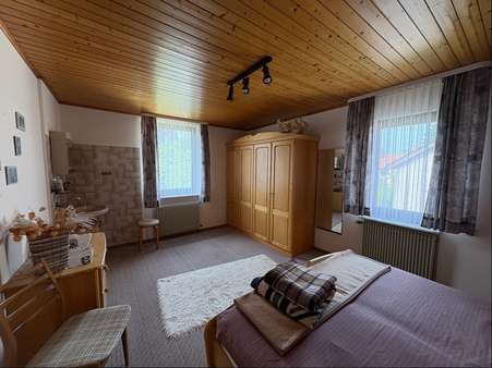 Zimmer Obergeschoss - Zweifamilienhaus in 78054 Villingen-Schwenningen mit 148m² kaufen