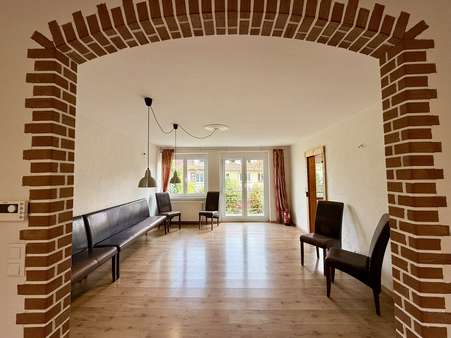 Wohn -und Kaminzimmer EG - Reihenmittelhaus in 78056 Villingen-Schwenningen mit 175m² kaufen