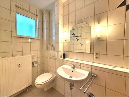 Badezimmer - Etagenwohnung in 78086 Brigachtal mit 40m² kaufen