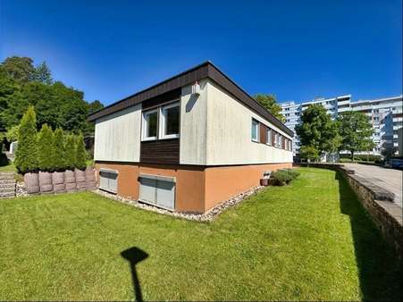 Seitenansicht Seitenansicht - Fertighaus in 78112 St. Georgen mit 186m² kaufen