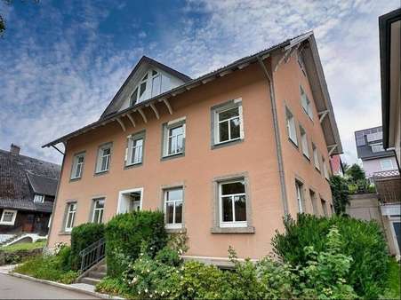 Mehrfamilienhaus in 78141 Schönwald mit 335m² als Kapitalanlage kaufen