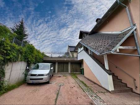 Mehrfamilienhaus in 78141 Schönwald mit 335m² als Kapitalanlage kaufen