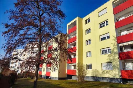 Außenansicht Außenansicht - Etagenwohnung in 78086 Brigachtal mit 71m² kaufen