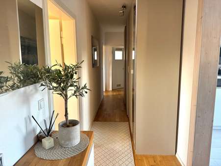 Flur Flur - Etagenwohnung in 78166 Donaueschingen mit 107m² kaufen