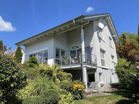 Außenansicht Außenansicht - Einfamilienhaus in 78056 Villingen-Schwenningen mit 270m² kaufen