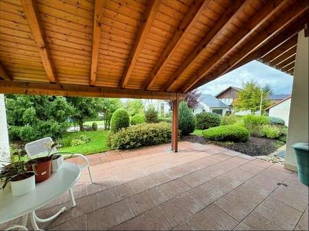 große Terrasse - überdacht große Terrasse - überdacht - Einfamilienhaus in 78056 Villingen-Schwenningen mit 149m² kaufen