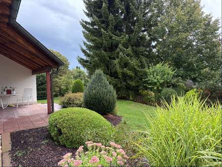 Terrasse mit Garten Terrasse mit Garten - Einfamilienhaus in 78056 Villingen-Schwenningen mit 149m² kaufen