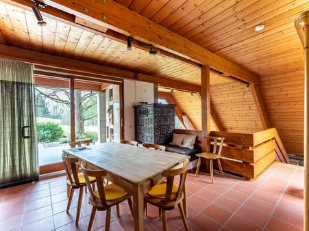 Esszimmer mit Zugang zur Terrasse - Einfamilienhaus in 78176 Blumberg mit 302m² kaufen