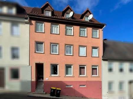 null - Mehrfamilienhaus in 78098 Triberg mit 270m² kaufen