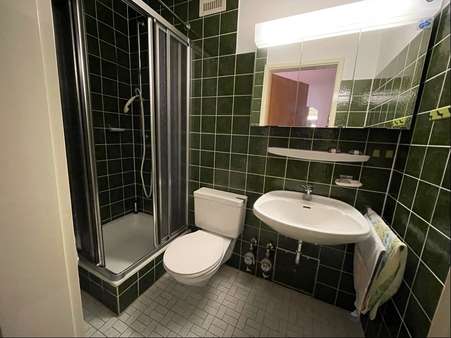 Badezimmer des Appartements - Etagenwohnung in 78052 Villingen-Schwenningen mit 127m² kaufen