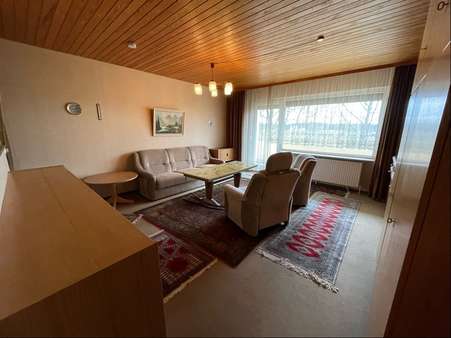 Wohn-Schlafzimmer des Appartements - Etagenwohnung in 78052 Villingen-Schwenningen mit 127m² kaufen