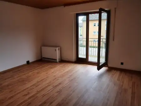 Schöne 3-Zimmer-Wohnung mit separatem Appartement