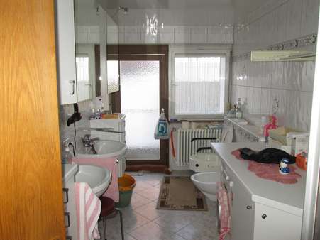 Badezimmer - Etagenwohnung in 78187 Geisingen mit 100m² kaufen