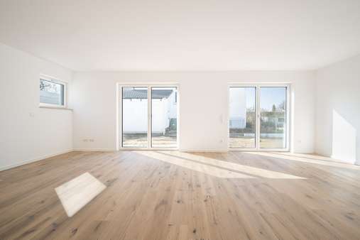 sonnendurchfluteter Wohnbereich - Doppelhaushälfte in 85368 Moosburg mit 164m² kaufen