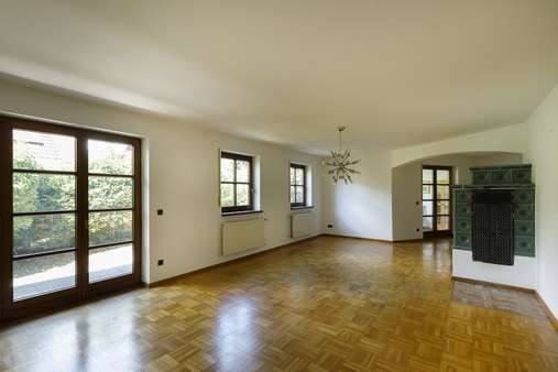 EG Wohnzimmer - Doppelhaushälfte in 85375 Neufahrn mit 201m² kaufen