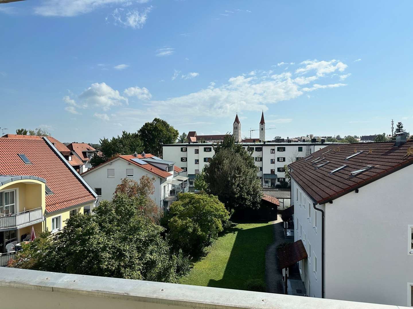 Blick vom Balkon - Etagenwohnung in 85368 Moosburg mit 77m² kaufen