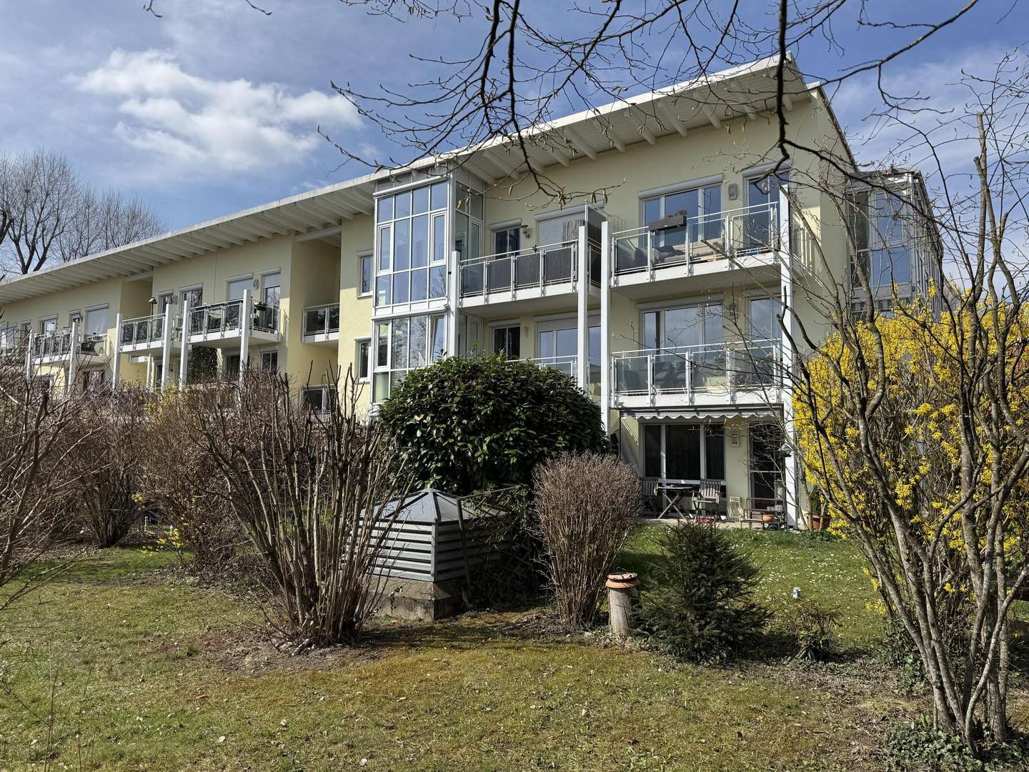 Außenansicht - Erdgeschosswohnung in 85356 Freising mit 62m² kaufen