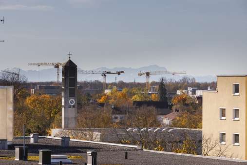 Aussicht vom Balkon Aussicht vom Balkon - Dachgeschosswohnung in 85764 Oberschleißheim mit 78m² kaufen