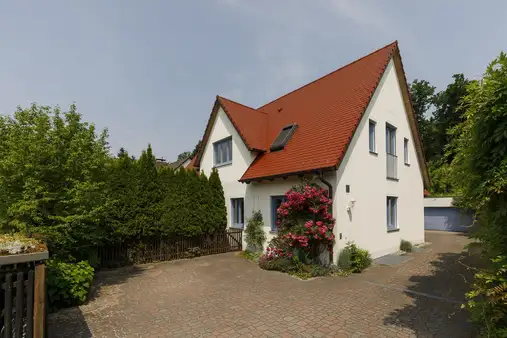 Repräsentativer Wohnsitz im Freisinger Norden