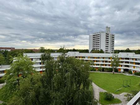 Balkon Südblick Balkon Südblick - Etagenwohnung in 85716 Unterschleißheim mit 60m² kaufen