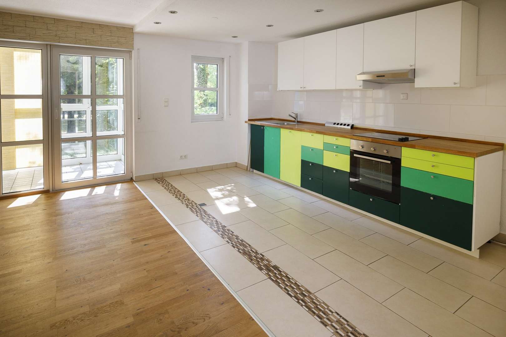 Ess-Wohnbereich mit offener Küche - Erdgeschosswohnung in 85356 Freising mit 73m² kaufen