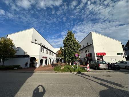 NKD und Hauptgebäude - Bürohaus in 85375 Neufahrn mit 500m² kaufen