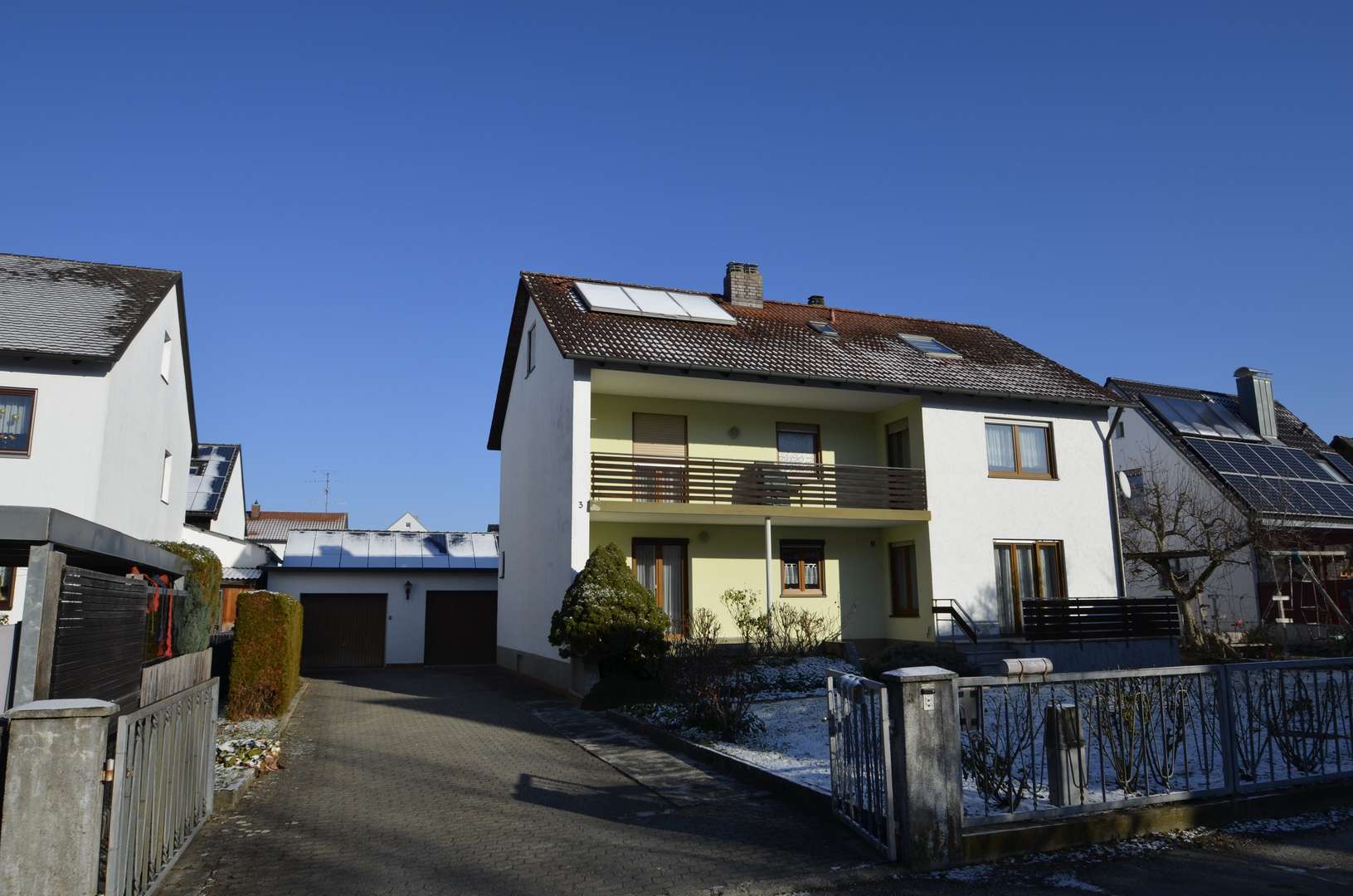 Haus mit Einfahrt - Zweifamilienhaus in 85368 Moosburg mit 218m² kaufen
