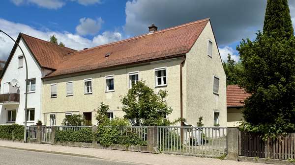 Hausansicht - Doppelhaushälfte in 85354 Freising mit 184m² kaufen