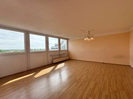 Wohn- und Esszimmer - Etagenwohnung in 85716 Unterschleißheim mit 54m² kaufen