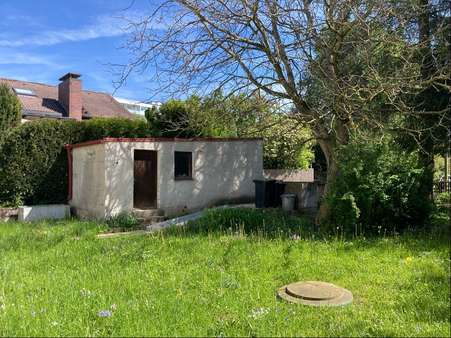 Blick auf die Garage - Grundstück in 85354 Freising mit 960m² kaufen