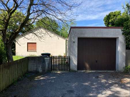 Garage und Gartentor - Grundstück in 85354 Freising mit 960m² kaufen