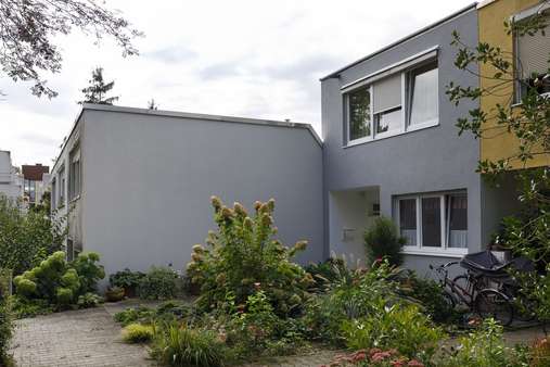 Hausansicht Nordseite - Reihenmittelhaus in 85354 Freising mit 134m² kaufen