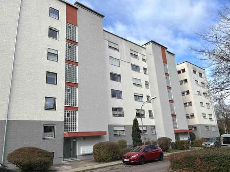 Eingangsseite - Etagenwohnung in 85221 Dachau mit 75m² kaufen