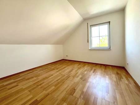 Schlafzimmer - Etagenwohnung in 85256 Vierkirchen mit 100m² kaufen