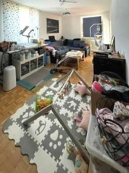 Wohnzimmer Wohnzimmer - Etagenwohnung in 85221 Dachau mit 115m² mieten