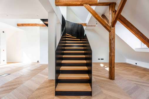 Ihr neues Zuhause - Loft / Studio / Atelier in 81541 München mit 170m² kaufen