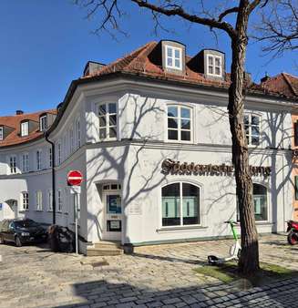 Ihr neues Zuhause - Erdgeschosswohnung in 85221 Dachau mit 94m² mieten