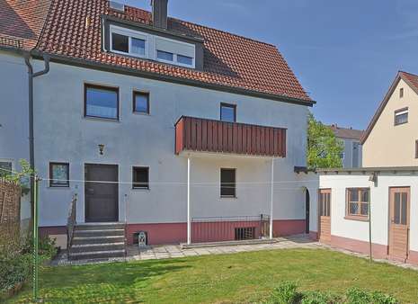 Gute Kapitalanlage - Mehrfamilienhaus in 85221 Dachau mit 165m² kaufen