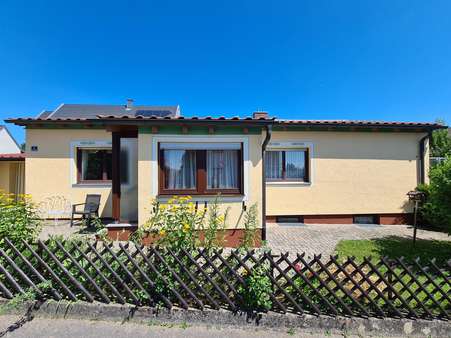 Ebenerdiges Wohnen - Bungalow in 85244 Röhrmoos mit 99m² kaufen