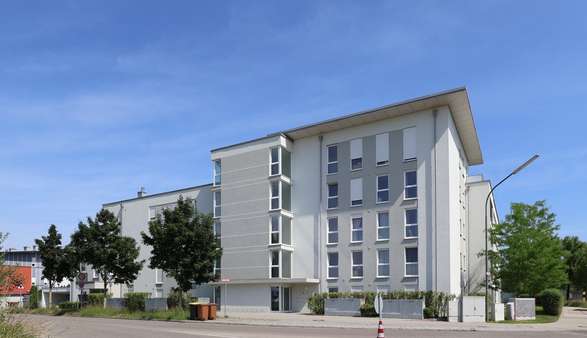 Eingangsseite Eingangsseite - Etagenwohnung in 85221 Dachau mit 64m² kaufen