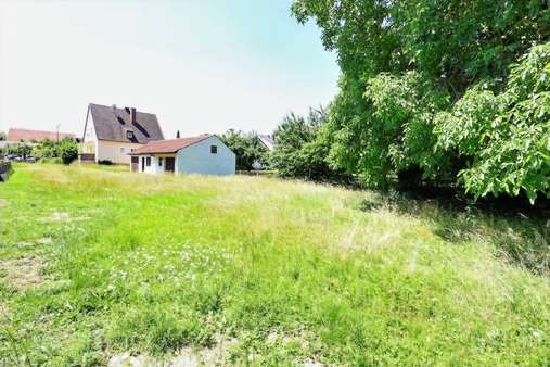Ihr Blick auf das Grundstück Ihr Blick auf das Grundstück - Grundstück in 85232 Bergkirchen mit 2261m² kaufen