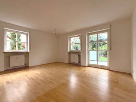 Wohn- und Essbereich - Erdgeschosswohnung in 85238 Petershausen mit 73m² mieten