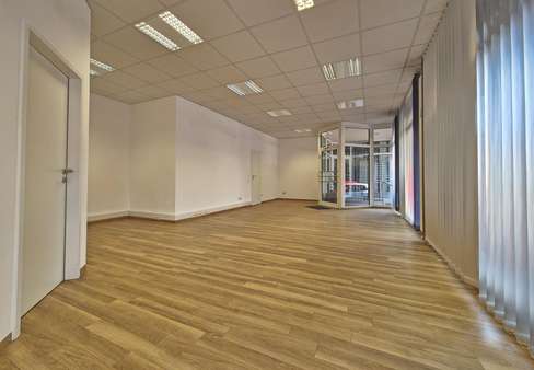 Bürofläche mit Eingangsbereich - Büro in 85221 Dachau mit 66m² mieten