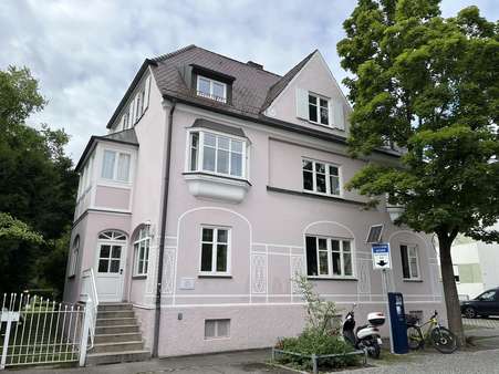 Ihr neues Zuhause - Dachgeschosswohnung in 85221 Dachau mit 78m² mieten
