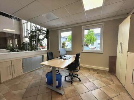 Büro 1 Büro 1 - Büro in 85247 Schwabhausen mit 519m² kaufen