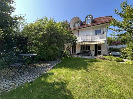 Ihr neues Zuhause - Erdgeschosswohnung in 81827 München mit 91m² kaufen