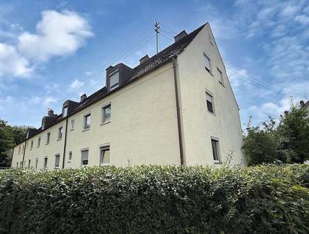 In ruhiger Lage - Etagenwohnung in 85757 Karlsfeld mit 90m² kaufen